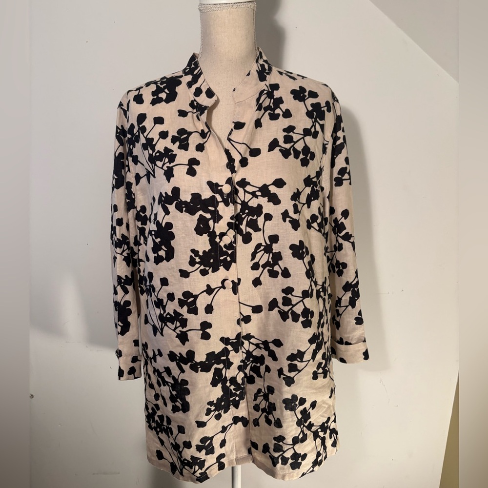 Cream and black women’s long sleeve button-down blouse women’s plus size, 1X top